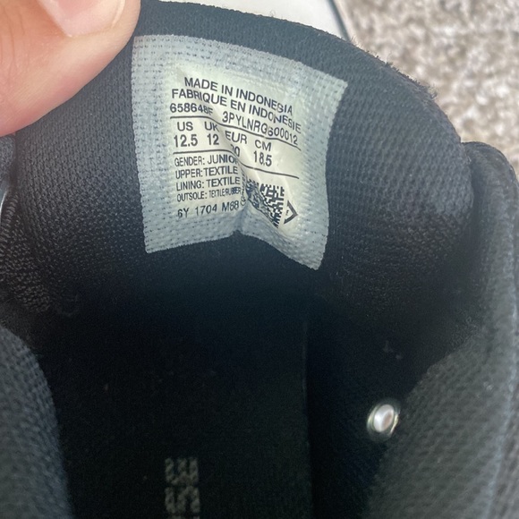 Boys Converse - Picture 5 of 5